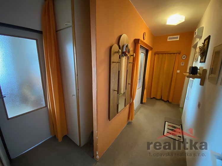 Prodej bytu 1+1 38 m² - foto 4