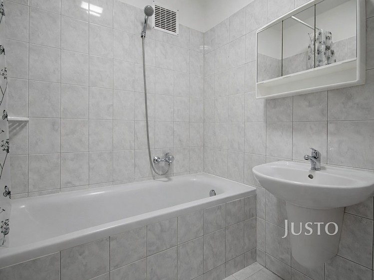 Pronájem bytu 1+1 44 m² - foto 8