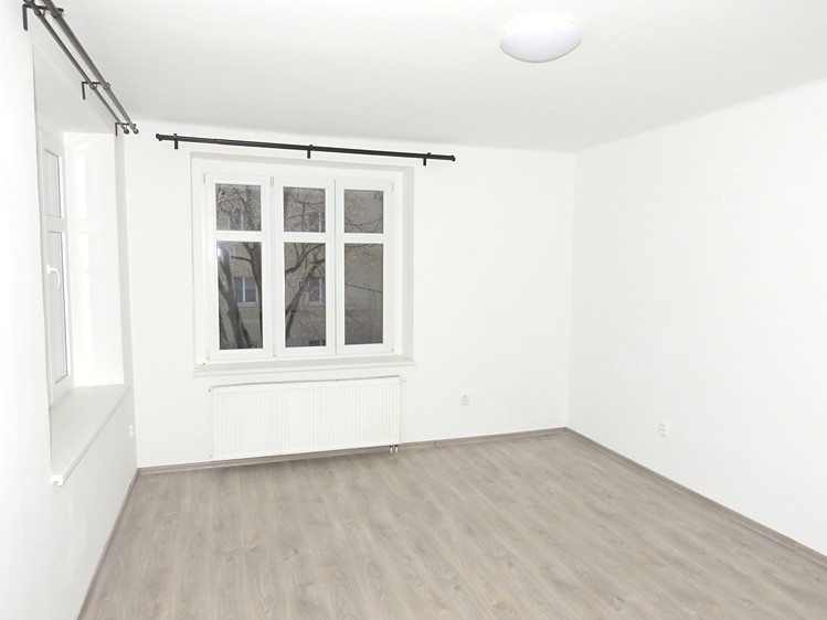Pronájem bytu 2+kk 50 m² - foto 2
