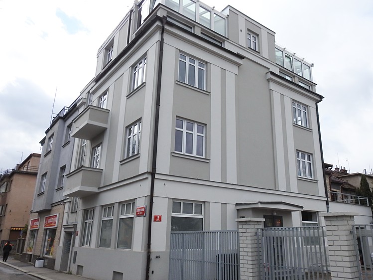 Pronájem bytu 2+kk 50 m² - foto 1