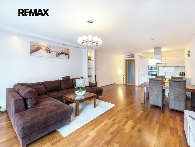 Pronájem bytu 3+kk 107 m² - foto 4