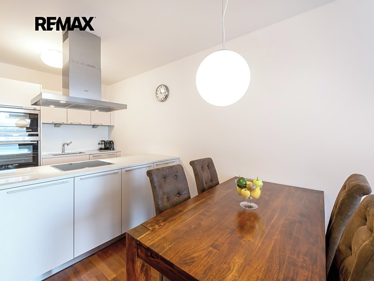 Pronájem bytu 3+kk 107 m² - foto 6