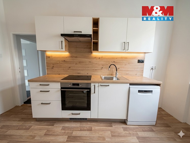 Pronájem bytu 2+1 59 m² - foto 4