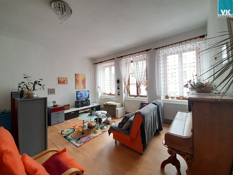 Pronájem bytu 2+1 86 m² - foto 3