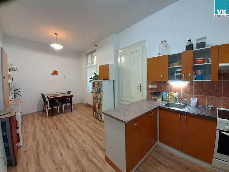 Pronájem bytu 2+1 86 m² - foto 2