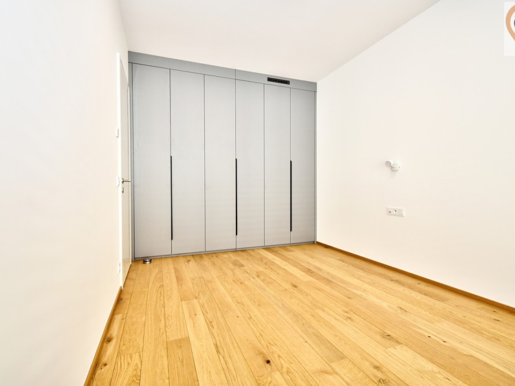Pronájem bytu 2+kk 57 m² (Jednopodlažní) - foto 5