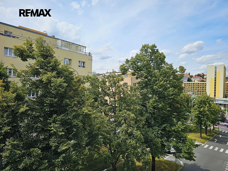 Pronájem bytu 2+kk 42 m² - foto 4