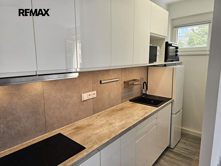 Pronájem bytu 2+kk 42 m² - foto 6