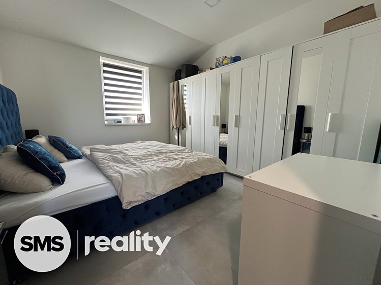 Pronájem bytu 3+kk 95 m² - foto 4