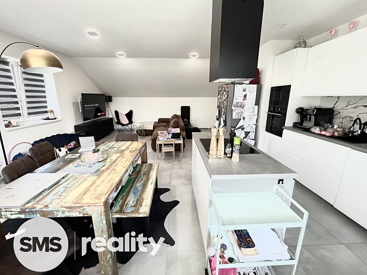 Pronájem bytu 3+kk 95 m² - foto 1
