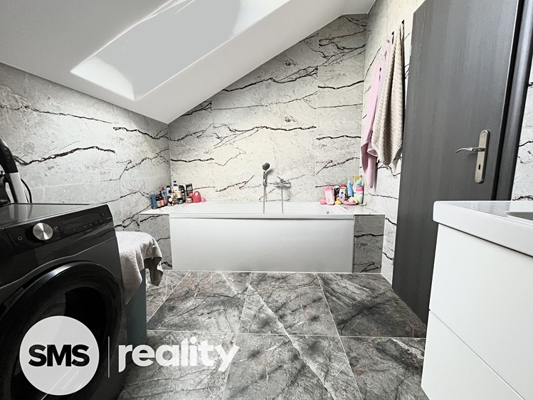 Pronájem bytu 3+kk 95 m² - foto 5