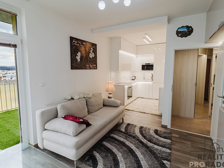 Pronájem bytu 2+kk 45 m² - foto 1