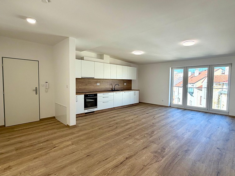 Pronájem bytu 4+kk 105 m² (Podkrovní) - foto 6