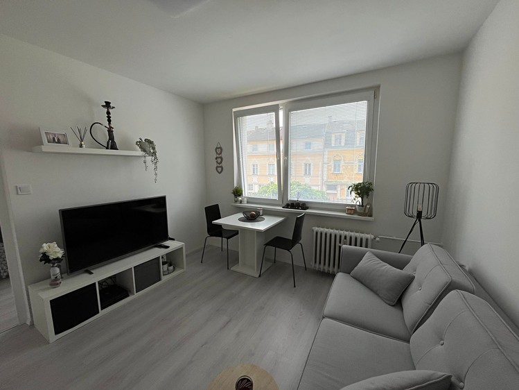 Pronájem bytu 2+kk 37 m² - foto 4