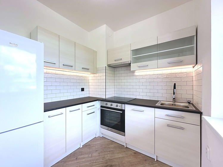 Pronájem bytu 2+kk 59 m² - foto 8