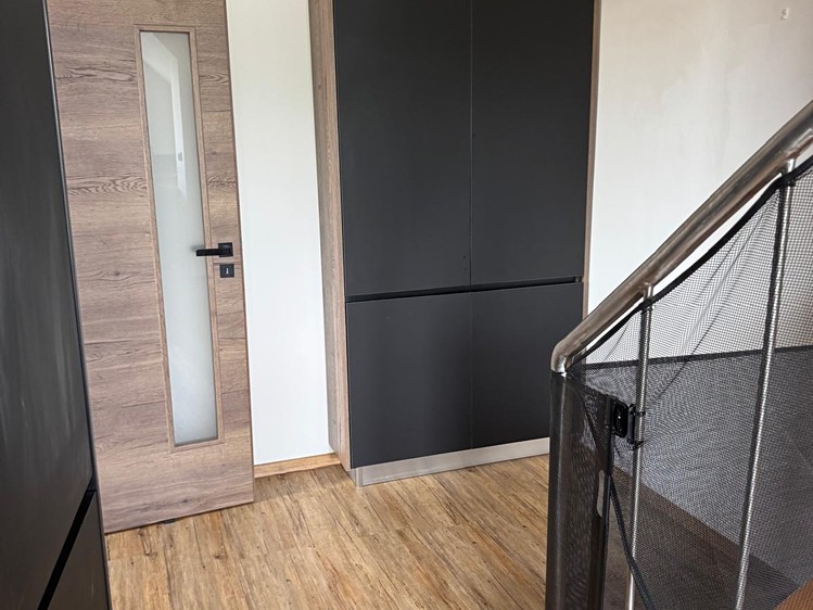 Pronájem bytu 3+kk 136 m² - foto 2