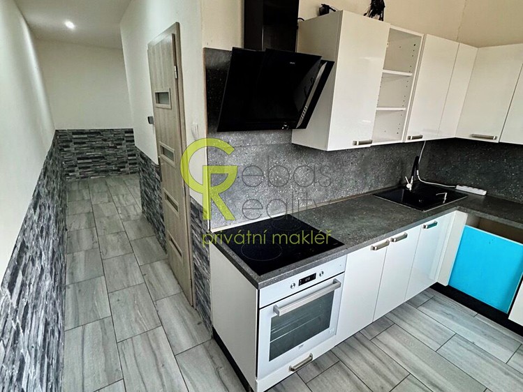 Pronájem bytu 2+1 60 m² - foto 1