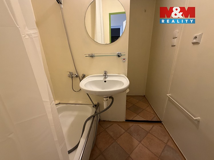 Pronájem bytu 1+1 47 m² - foto 6