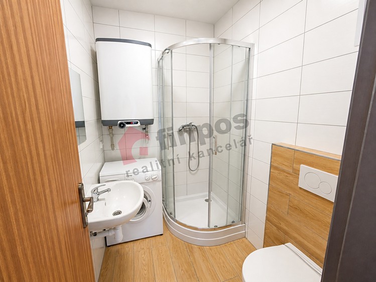 Pronájem bytu 1+kk 20 m² - foto 5