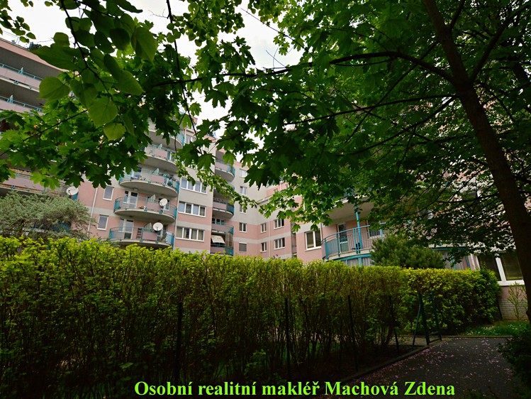 Pronájem bytu 3+kk 92 m² (Mezonet) - foto 3