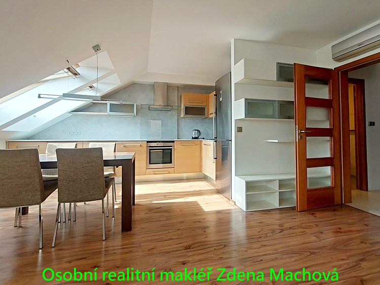 Pronájem bytu 3+kk 92 m² (Mezonet) - foto 5