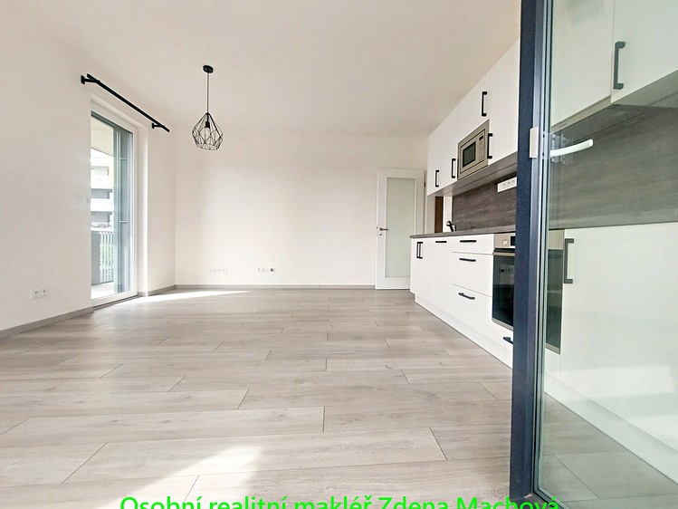 Pronájem bytu 2+kk 50 m² - foto 6