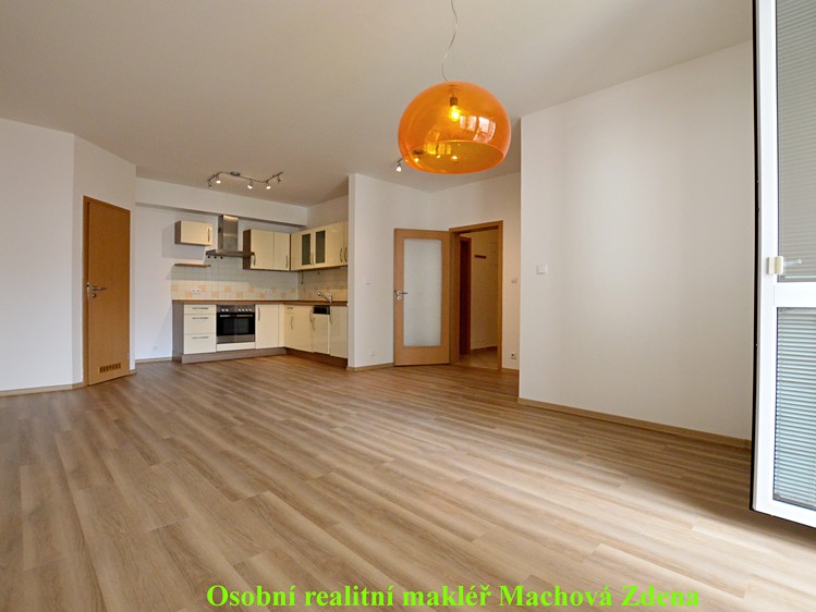Pronájem bytu 2+kk 55 m² - foto 2