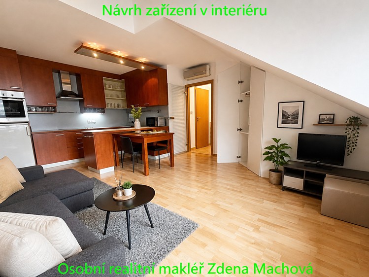 Pronájem bytu 2+kk 48 m² (Podkrovní) - foto 1
