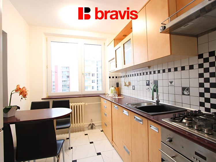 Pronájem bytu 3+1 99 m² - foto 1