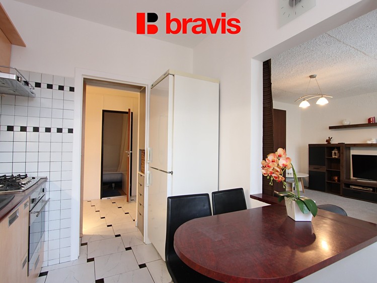 Pronájem bytu 3+1 99 m² - foto 8