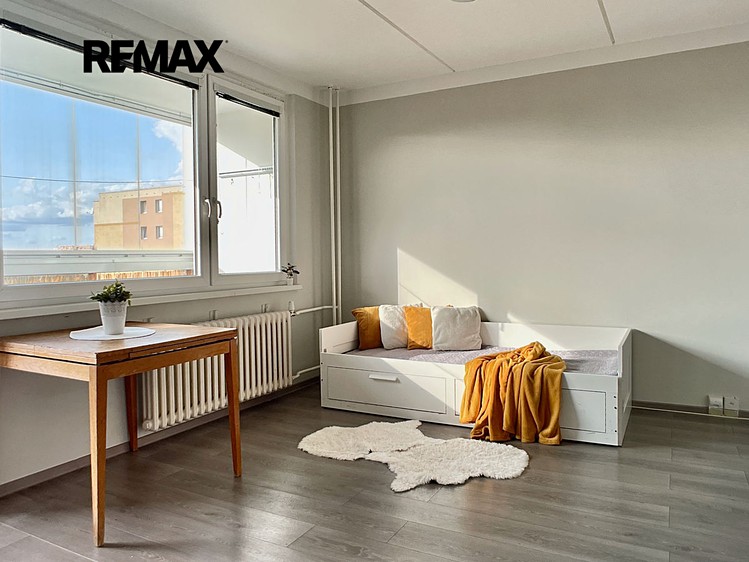 Pronájem bytu 1+kk 34 m² - foto 2