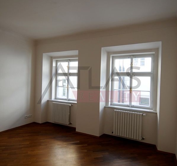 Pronájem bytu 4+1 170 m² - foto 8