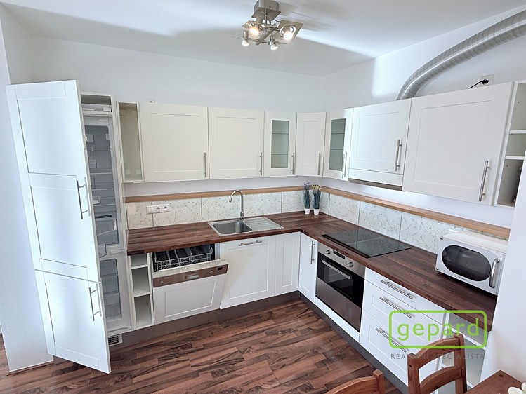 Pronájem bytu 3+kk 96 m² - foto 6