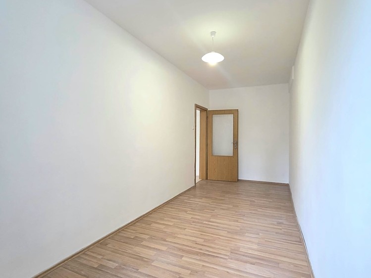 Pronájem bytu 3+1 80 m² - foto 5