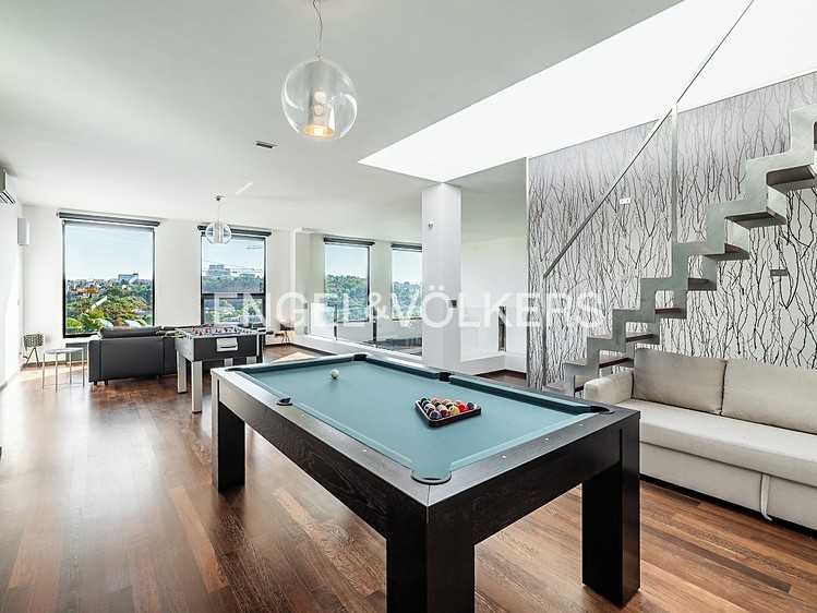 Pronájem bytu 3+kk 288 m² (Mezonet) - foto 8