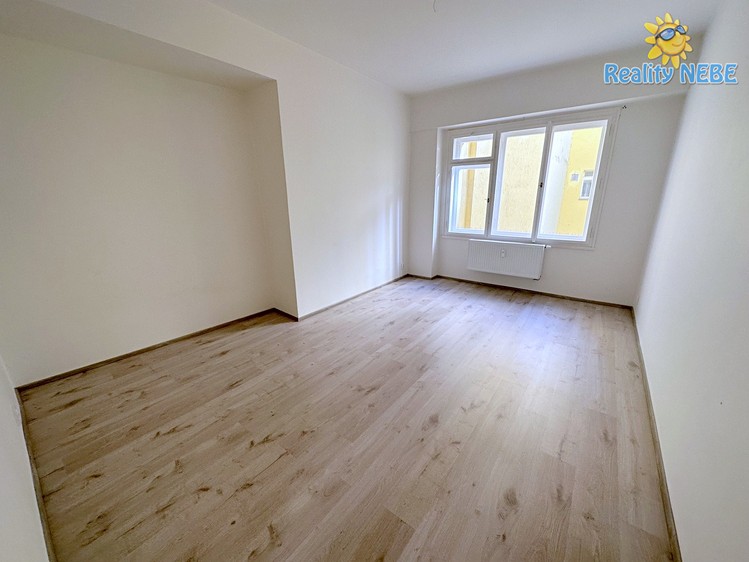 Pronájem bytu 3+kk 114 m² - foto 6