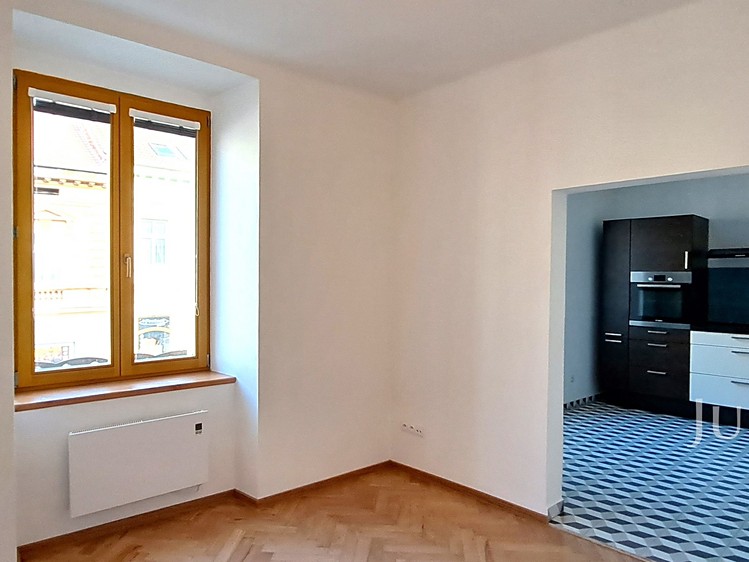 Pronájem bytu 3+1 64 m² - foto 3