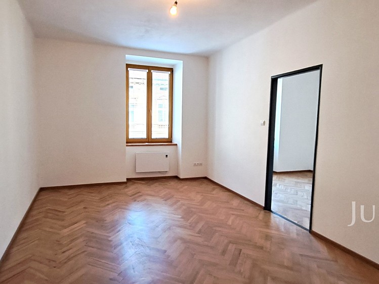 Pronájem bytu 3+1 64 m² - foto 5