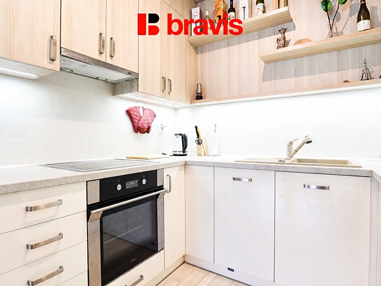 Pronájem bytu 2+kk 61 m² - foto 1