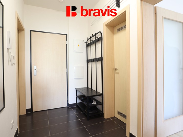 Pronájem bytu 2+kk 61 m² - foto 8