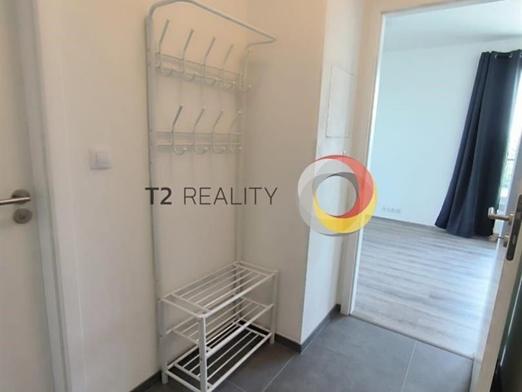 Pronájem bytu 1+kk 36 m² - foto 5