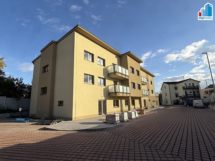 Pronájem bytu 2+kk 48 m² - foto 2
