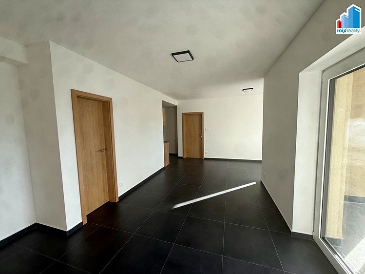Pronájem bytu 2+kk 48 m² - foto 5