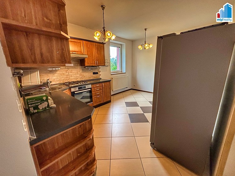 Pronájem bytu 3+1 80 m² - foto 3
