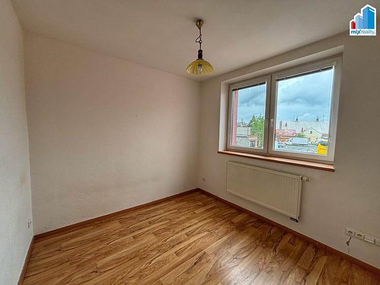 Pronájem bytu 3+1 80 m² - foto 7
