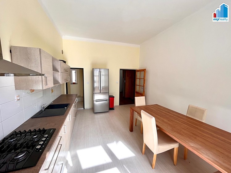 Pronájem bytu 3+1 110 m² - foto 2