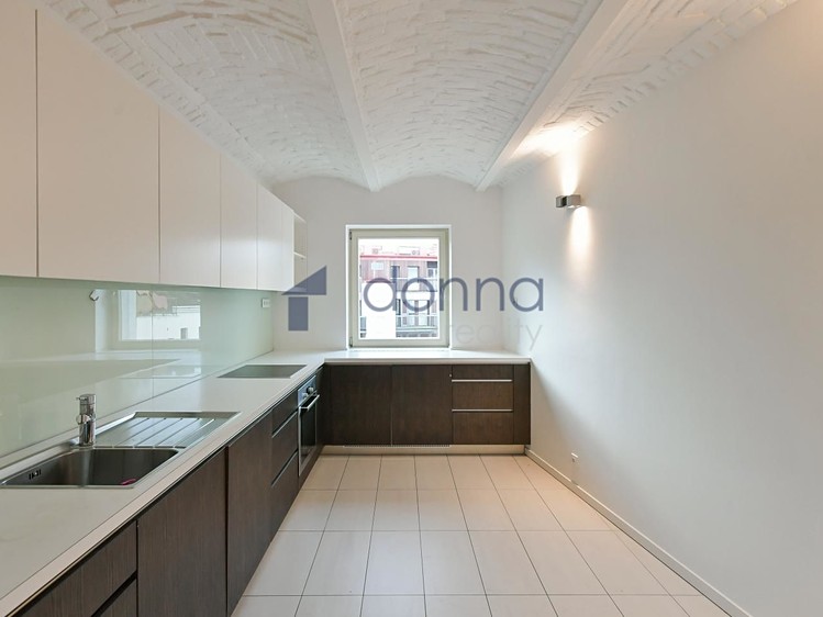 Pronájem bytu 3+1 130 m² (Mezonet) - foto 3