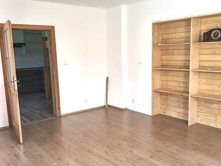 Pronájem bytu 3+1 145 m² - foto 5