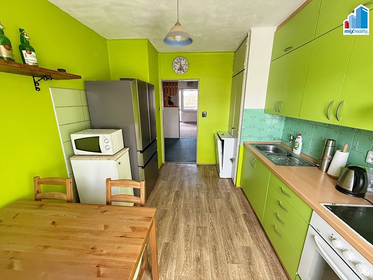 Pronájem bytu 3+1 73 m² - foto 3