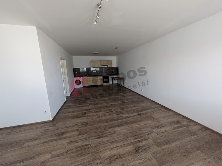 Pronájem bytu 1+kk 49 m² - foto 3